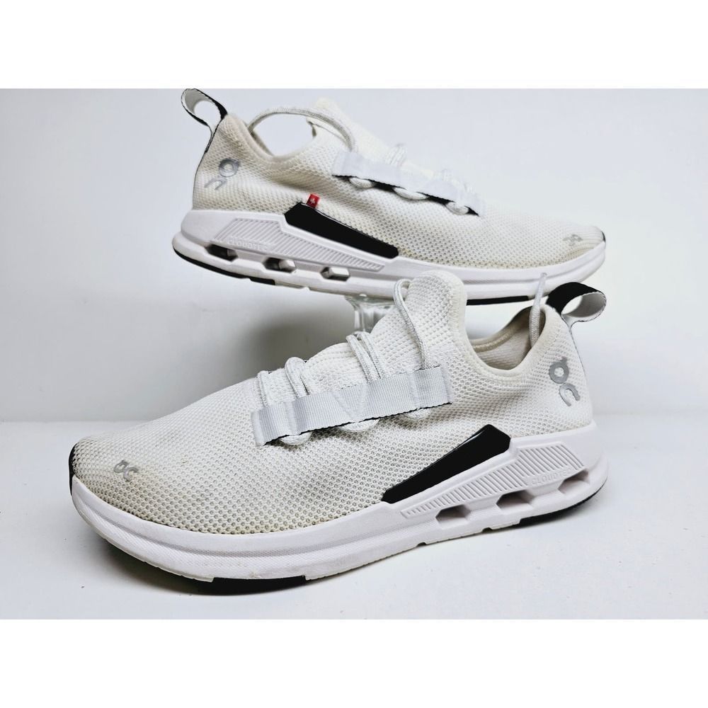 OnCloud Women 9.5 Running Shoe